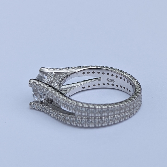 New sterling silver 925 engagement ring - Picture 9 of 9